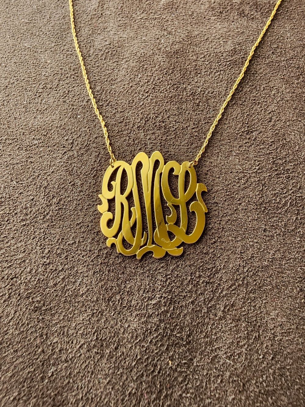 Moon and Lola Gold Interlocking Script Monogram Necklace - Initials RML - Picture 2 of 4